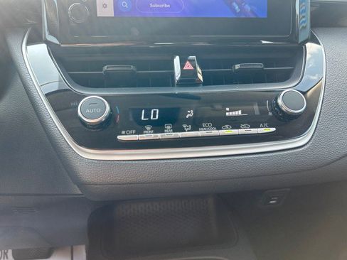 Used 2024 Toyota Corolla LE FWD image 21