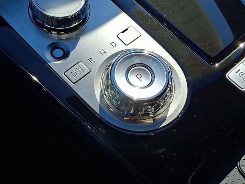 Used 2025 Genesis G80 2.5T Sport Prestige image 12