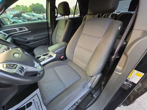 Used 2014 Ford Explorer XLT AWD/4WD image 11