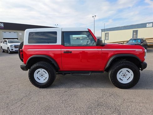 Used 2024 Ford Bronco Heritage Edition image 5