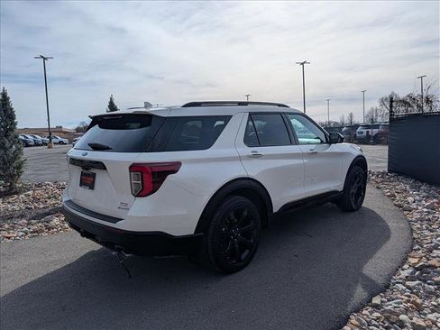 Used 2023 Ford Explorer ST-Line w/ Class IV Trailer Tow Package image 5