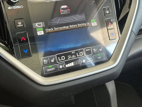 Used 2024 Subaru Ascent Touring AWD/4WD image 27