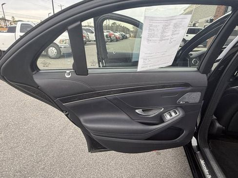 Used 2020 Mercedes-Benz S 450 Sedan image 13