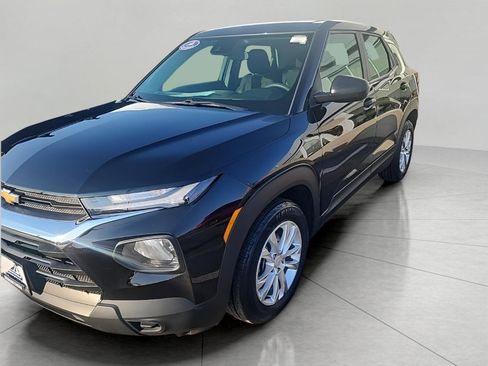 Used 2023 Chevrolet TrailBlazer LS image 4