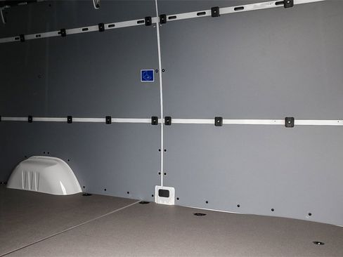 Used 2024 Mercedes-Benz eSprinter 170 Cargo image 16