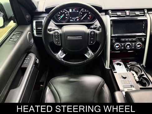 Used 2017 Land Rover Discovery HSE Luxury image 2