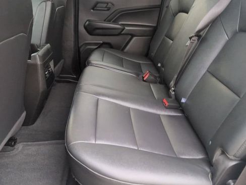 Used 2024 Chevrolet Colorado Trail Boss AWD/4WD image 23