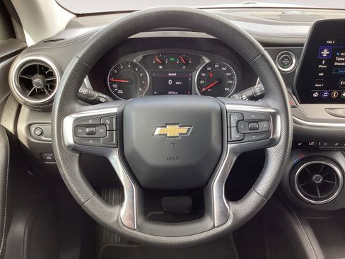 Used 2025 Chevrolet Blazer LT FWD image 17
