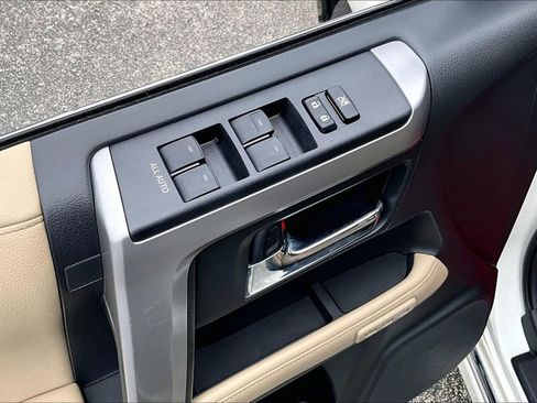 Used 2022 Toyota 4Runner Limited AWD/4WD image 48