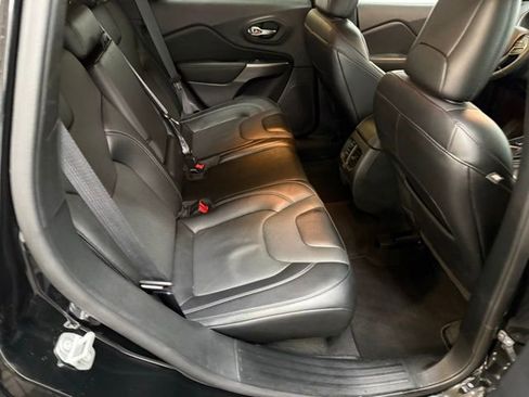 Certified 2022 Jeep Cherokee Latitude Lux image 39