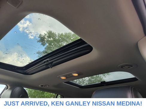 Used 2017 Buick Enclave Premium AWD/4WD image 13