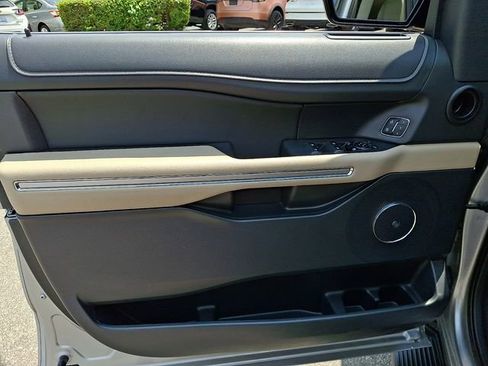 Used 2024 Ford Expedition Max Limited RWD image 14