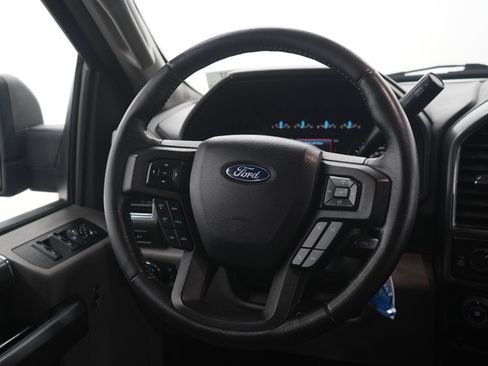 Used 2019 Ford F150 XLT w/ Equipment Group 302A Luxury AWD/4WD image 17