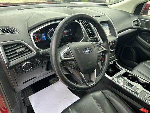 Used 2019 Ford Edge Titanium w/ Cold Weather Package image 12