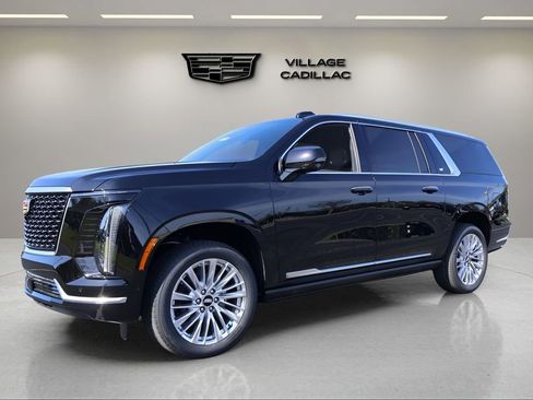 New 2026 Cadillac Escalade ESV Luxury RWD image 1