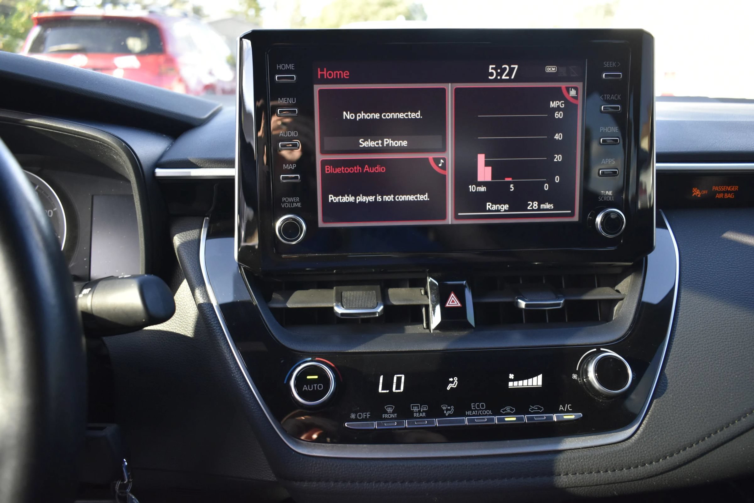 Used 2020 Toyota Corolla SE FWD image 23