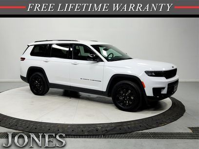 Used 2024 Jeep Grand Cherokee L Laredo