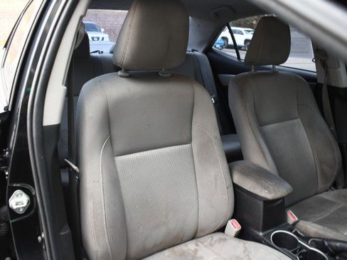 Used 2016 Toyota Corolla LE image 26