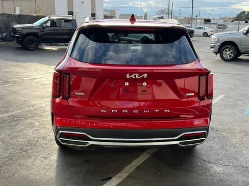 Used 2022 Kia Sorento SX w/ Panoramic Sunroof Package image 6