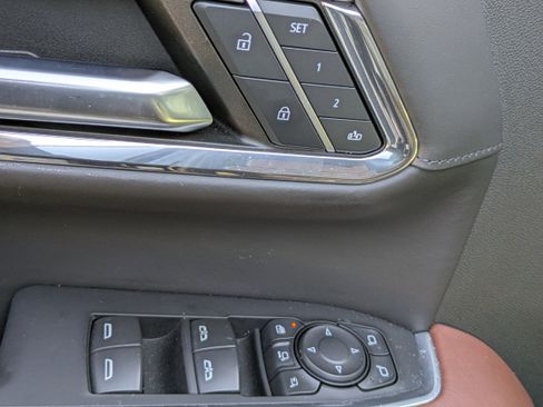 Used 2024 GMC Sierra 2500 Denali Ultimate image 16