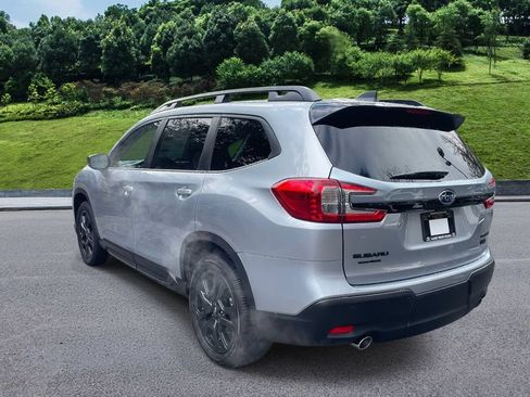 Used 2025 Subaru Ascent Bronze Edition w/ Popular Package #2 AWD/4WD image 3