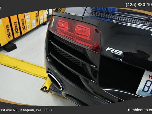 Used 2011 Audi R8 V10 image 16