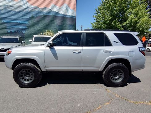 Used 2021 Toyota 4Runner TRD Off-Road Premium w/ Moonroof Package image 2