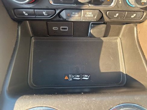 Used 2023 Chevrolet Tahoe LT w/ Luxury Package RWD image 43
