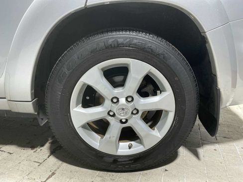 Used 2011 Toyota RAV4 Limited w/ Limited Extra Value Pkg AWD/4WD image 8
