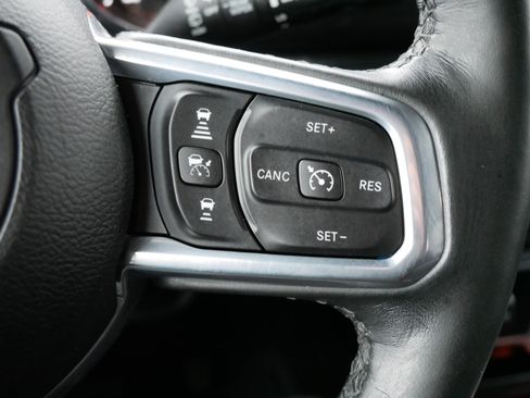 Used 2021 Jeep Wrangler Unlimited Sahara image 20