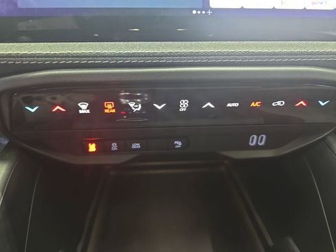 New 2026 Jeep Cherokee Laredo AWD/4WD image 21