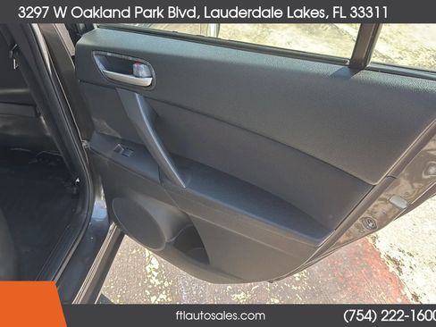 Used 2013 MAZDA MAZDA3 i Touring image 34