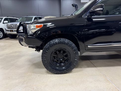 Used 2013 Toyota Land Cruiser AWD/4WD image 17