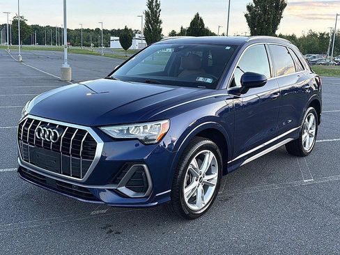Used 2022 Audi Q3 2.0T Premium w/ Convenience Package AWD/4WD image 13