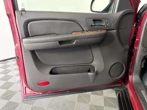Used 2007 Chevrolet Avalanche LT w/ LT Preferred Equipment Group RWD image 18
