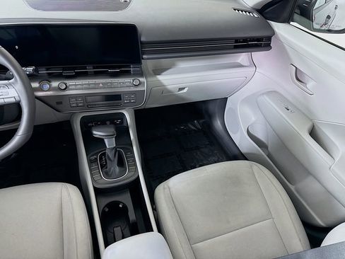 Certified 2025 Hyundai Kona SEL AWD/4WD image 20