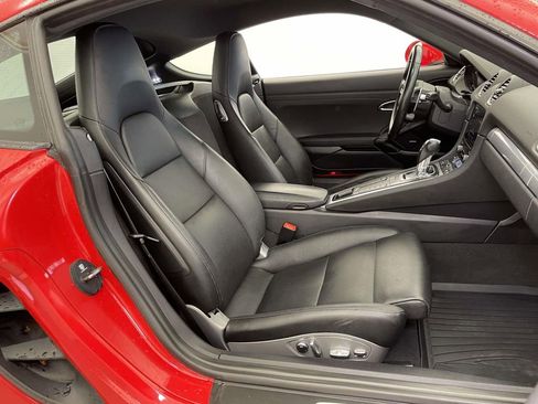 Used 2018 Porsche 718 Cayman S image 18