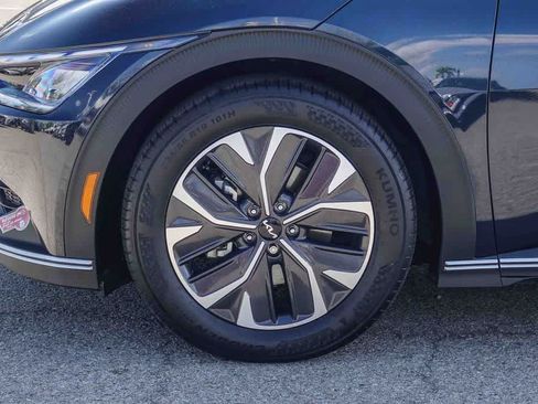 Certified 2024 Kia EV6 Light AWD/4WD image 10