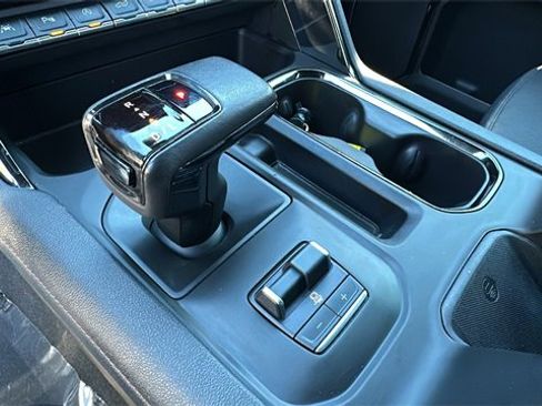 Used 2022 GMC Sierra 1500 AT4 w/ Technology Package image 29