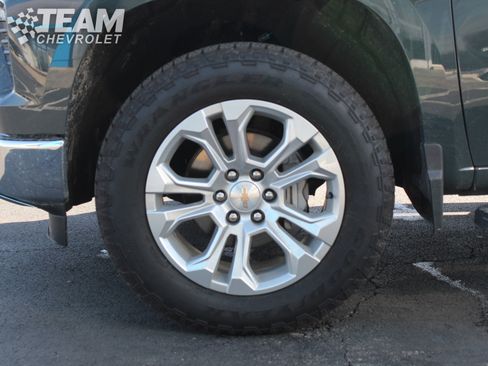 Certified 2025 Chevrolet Silverado 1500 LTZ w/ Z71 Off-Road Package image 31