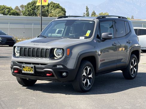 Used 2020 Jeep Renegade Trailhawk w/ LED Lighting Group AWD/4WD image 6