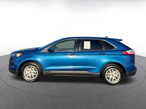 Used 2024 Ford Edge SEL image 9