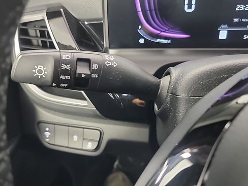 Used 2025 Kia Seltos S image 25