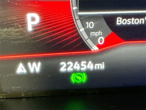 Used 2022 Volkswagen Tiguan SE R-Line image 13