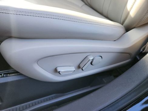 Used 2020 Lincoln Nautilus Reserve AWD/4WD image 31