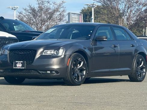 Used 2023 Chrysler 300 S image 8
