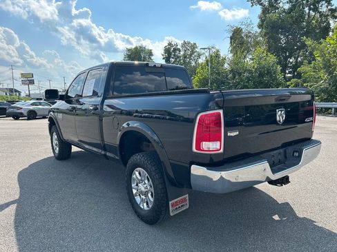 Used 2018 RAM 2500 Laramie w/ Snow Chief Group AWD/4WD image 3