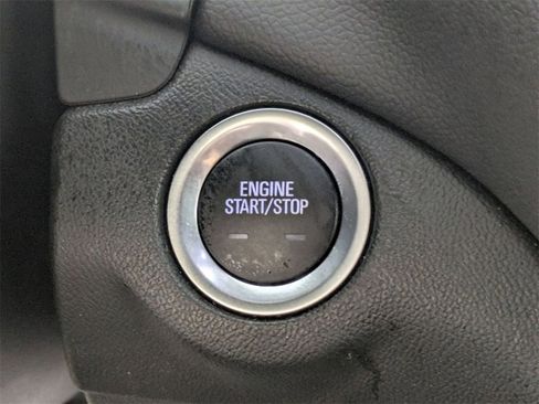 Used 2024 Chevrolet Equinox LT image 18