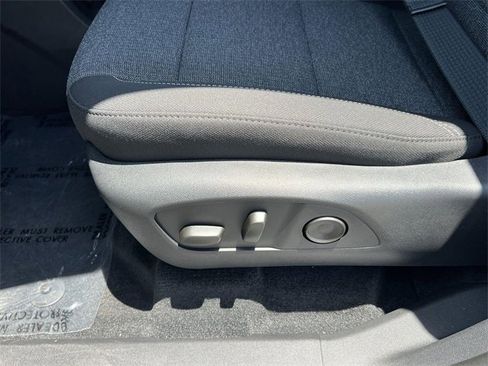 New 2025 GMC Acadia Elevation image 21