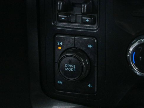 Used 2023 Ford F150 Lariat w/ Equipment Group 502A High AWD/4WD image 23